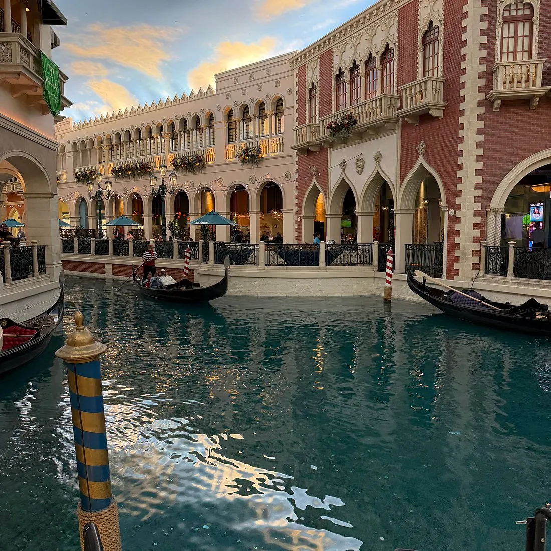 Resort evening setting for dinner and shared conversation